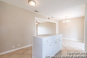 Building Photo - 355 Barbara Dr