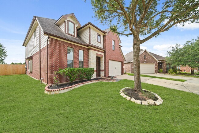 Building Photo - 25959 Ravenside Dr