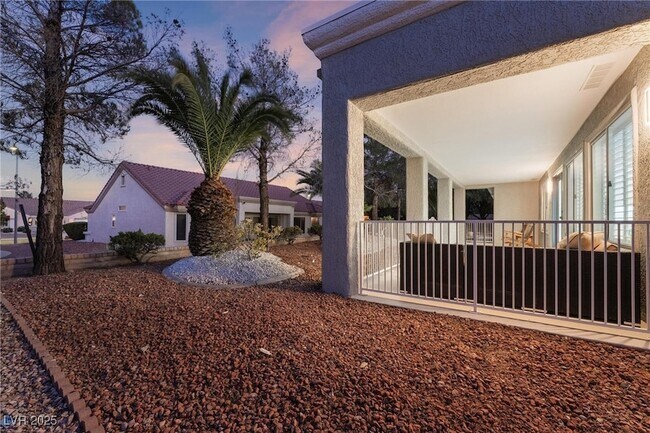 Building Photo - 2528 Sunup Dr