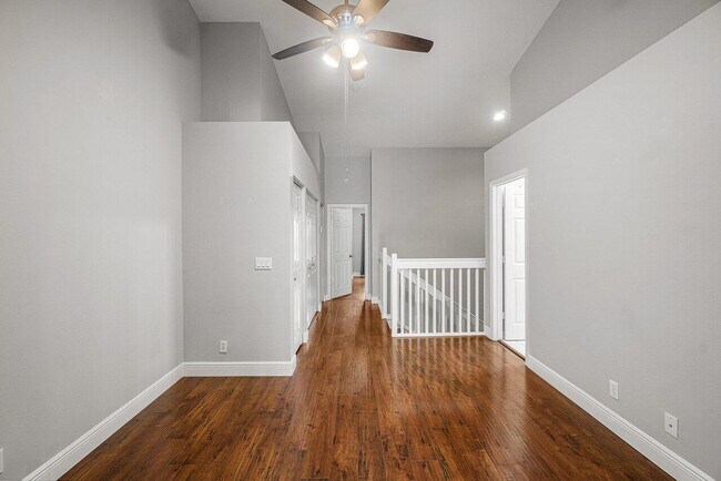 Building Photo - 8080 Briantea Dr