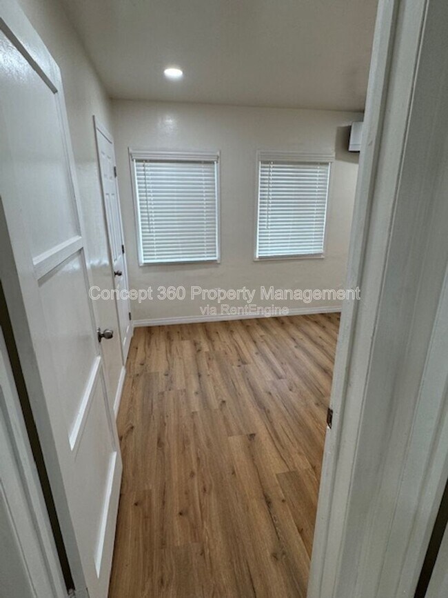 Building Photo - 5762 Cedar Ave