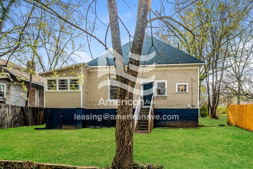 Building Photo - 7832 4th Ave S