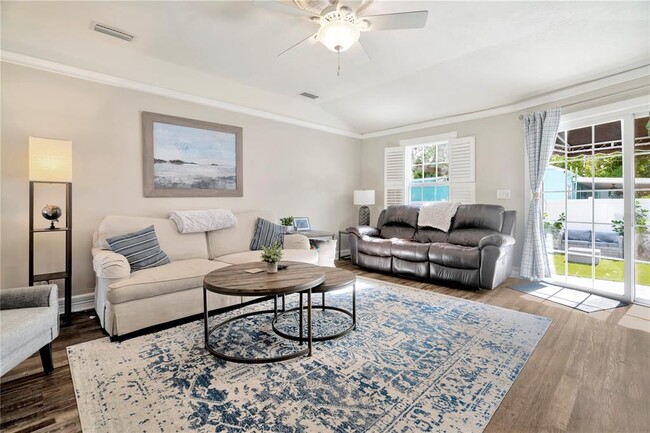 Building Photo - 3002 W Alline Ave