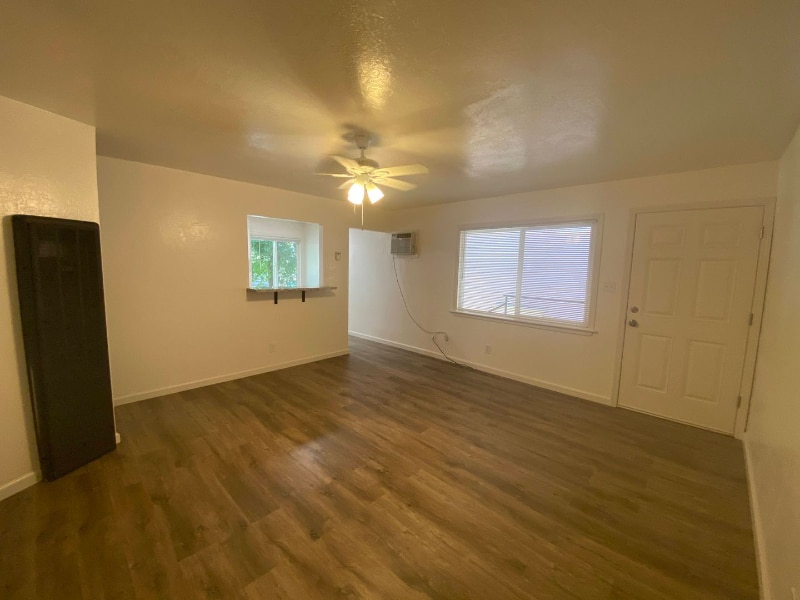 Building Photo - 734 W 3rd St