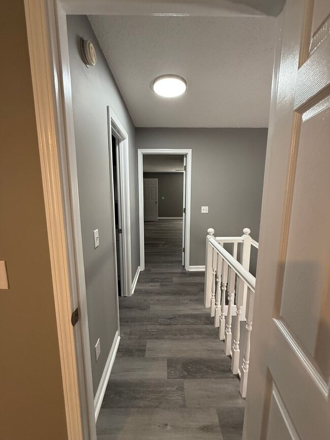 Building Photo - 92 Woodfield Pl