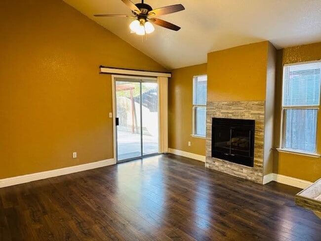 Building Photo - $2,200 W Bullard & Polk, 3 bed, McCaffrey Ave, Fresno