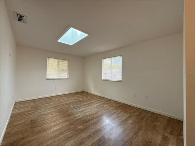 Building Photo - 8942 SW 109th Ln