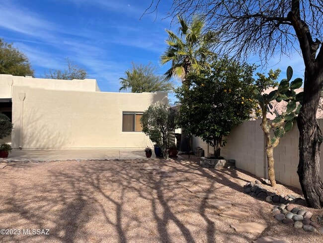 Building Photo - 11865 N Copper Butte Dr