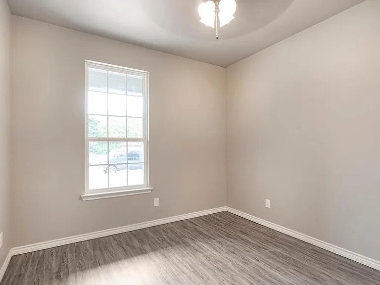 Bedroom 1 - 523 North St