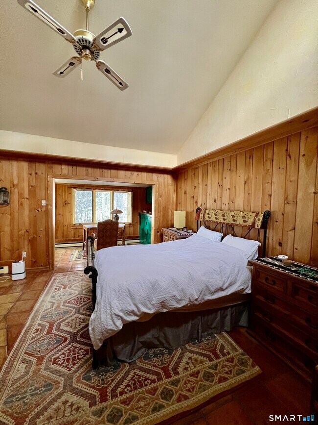 Building Photo - 290 Cliffside Dr