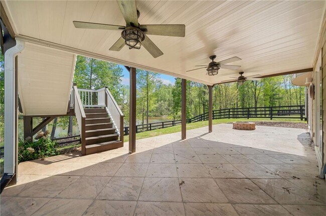 Building Photo - 4180 Woodwind Dr