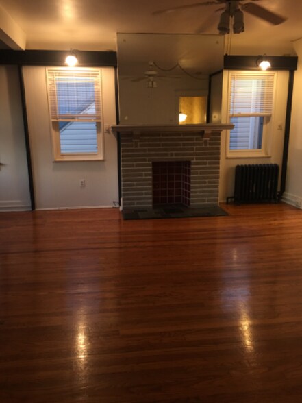 Building Photo - 2279 Shady Ave