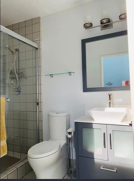 Building Photo - 4807 Beck Ave