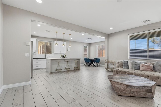 Building Photo - 9362 Noble Sage Ave