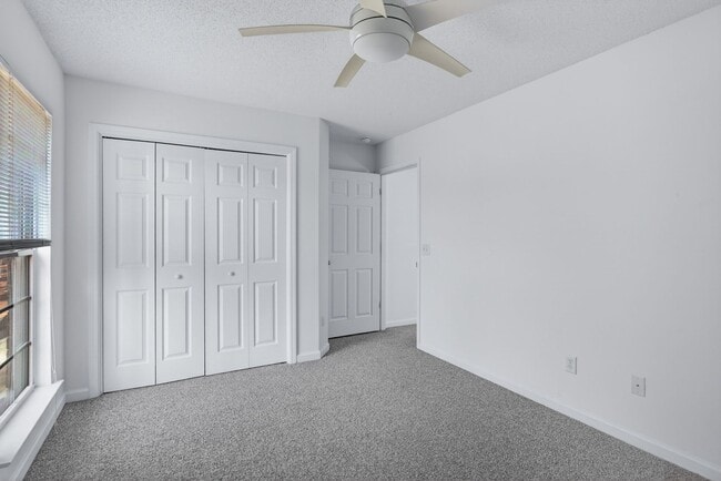 Building Photo - 568 Marshview Dr