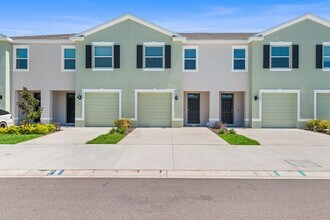 Building Photo - ANGELINE TOWNHOME AVAILABLE!!