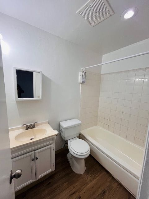 Building Photo - 1260 Beachwood Dr