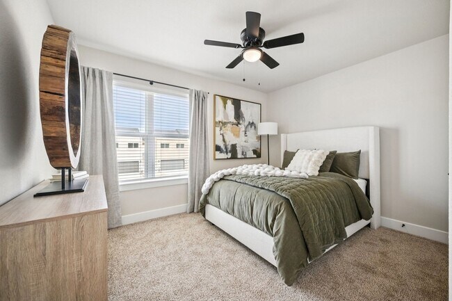 Building Photo - 3505 Taas Dr