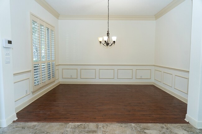 Building Photo - 9230 Hernshead Ln