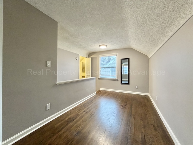 Building Photo - Updated Royal Oak Bungalow Minutes from Downtown