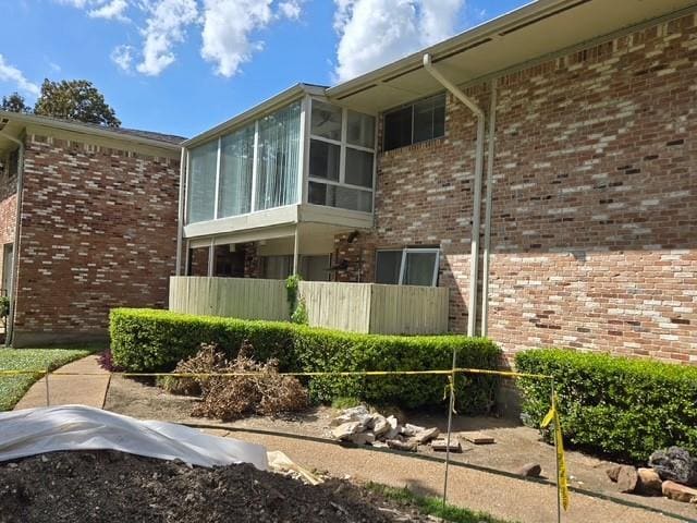Building Photo - 7812 Royal Ln