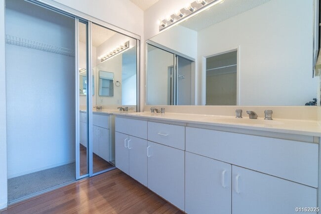 Building Photo - 2br/2ba/2-car garage Townhouse at The Arbors in Ewa Beach