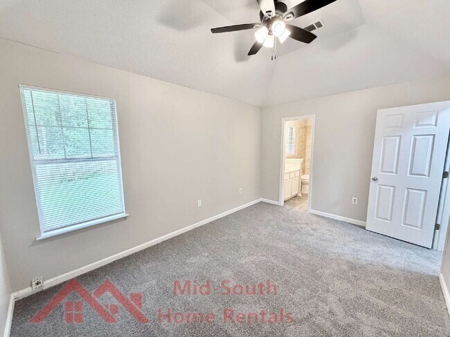 Building Photo - 4473 Cleopatra Cove N