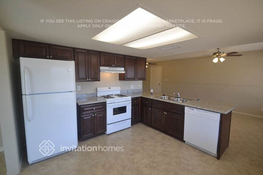 Building Photo - 9030 W Turney Ave