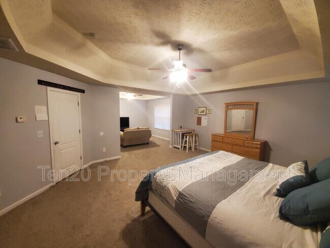 Building Photo - 35 Apache Trail