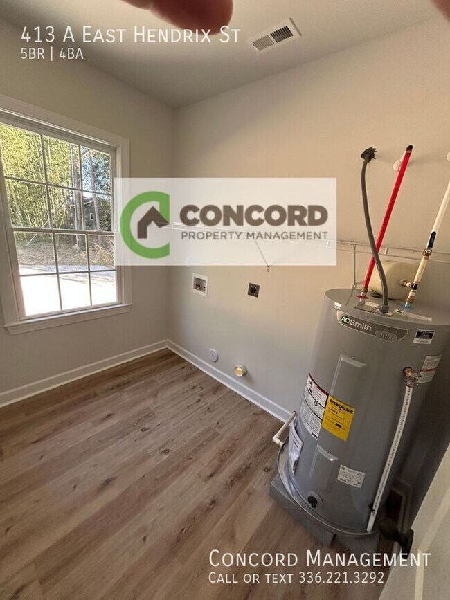 Building Photo - 413 E Hendrix St