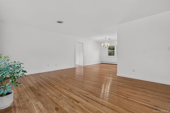 Building Photo - 234 Betsy Ross Dr