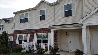 Building Photo - 12135 Scoria Dr