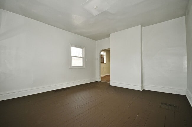 Building Photo - 1243 Evans St