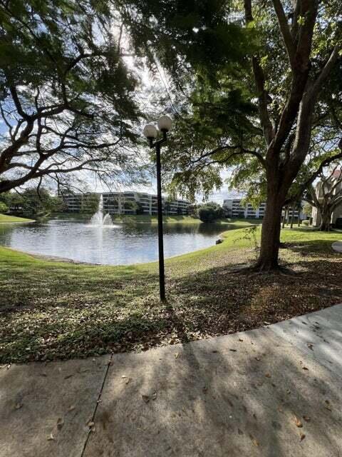 Building Photo - 1845 Palm Cove Blvd