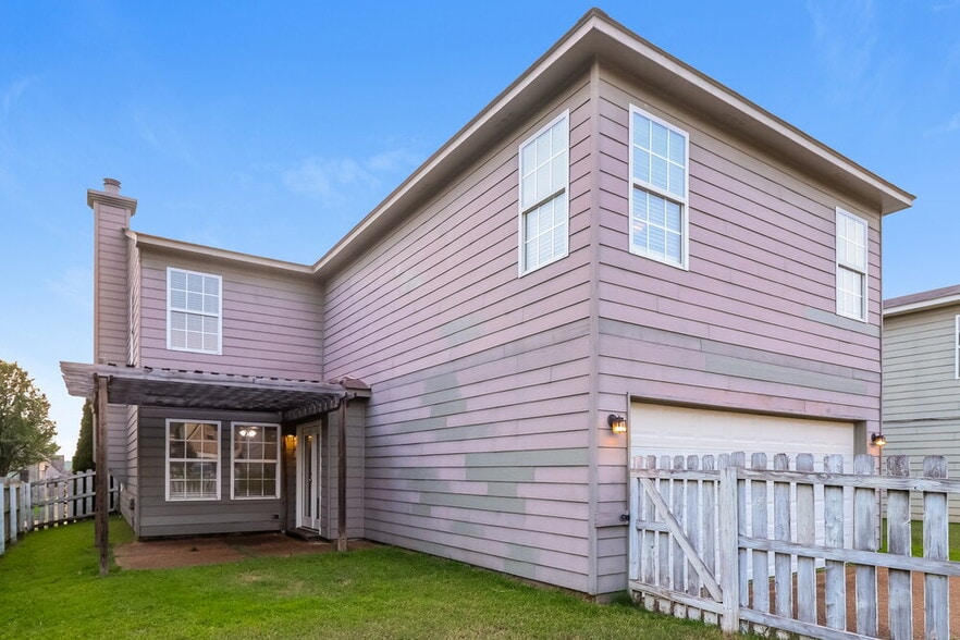 Building Photo - 1734 Addison Park Cove