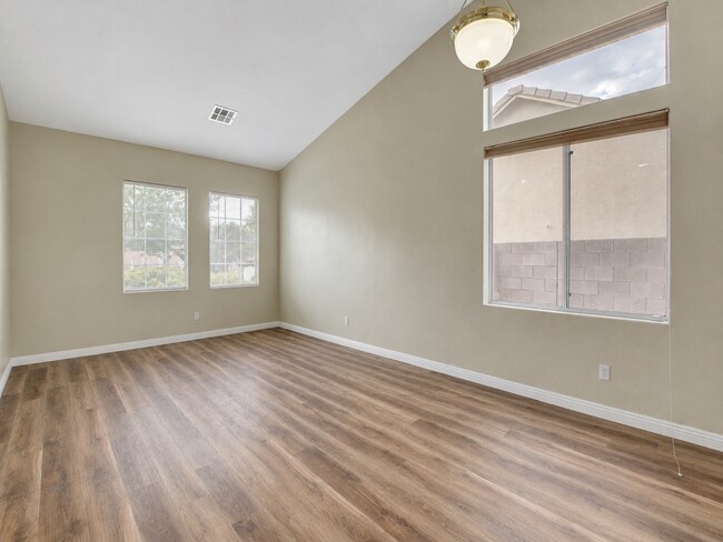 Building Photo - Anthem Gem with 3-Car Garage & Spacious Backyard