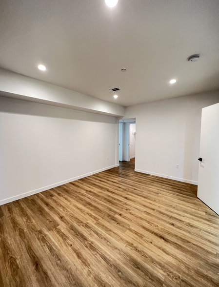 Bdrm 1 - 2318 W 2nd St