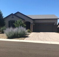 Building Photo - Beautiful 3 Bedroom in Bright Star, Chino Valley