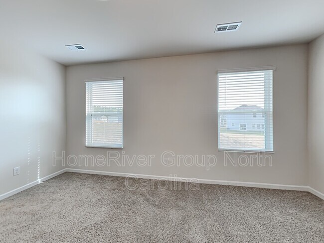 Building Photo - 746 Pointe Andrews Drive
