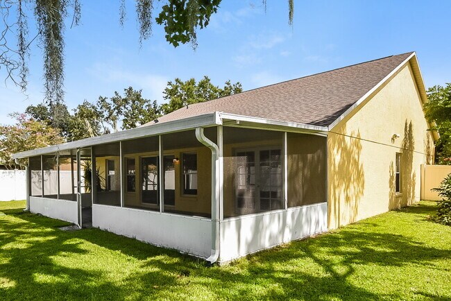 Building Photo - 8819 Reservation Dr