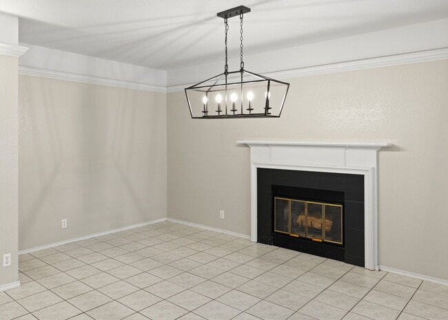 Building Photo - "Spacious 3-Bed Sanctuary with 2.5 Baths o...