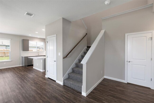 Building Photo - 1207 Beechtree Ln