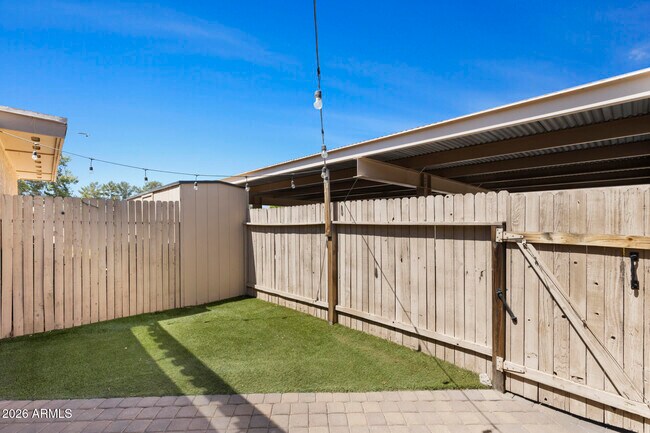 Building Photo - 8348 E Solano Dr