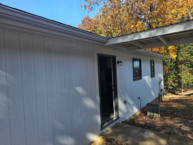 Primary Photo - 7692 Windward Point Dr