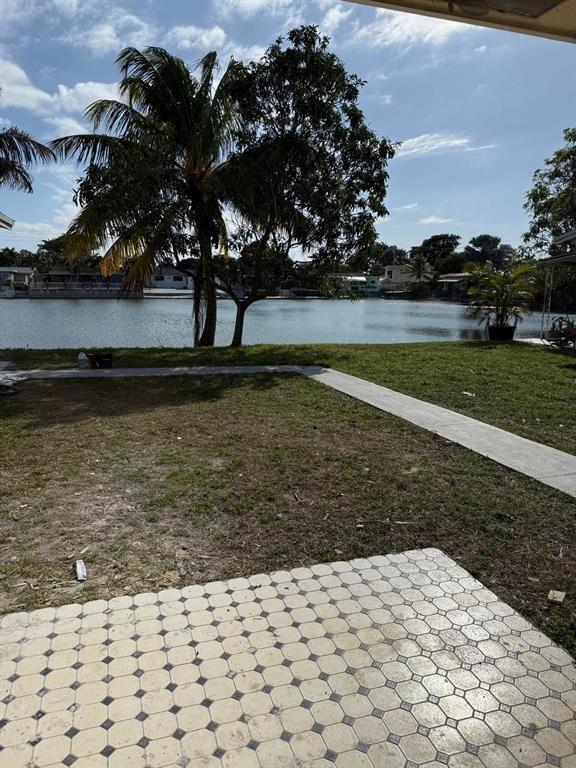 Building Photo - 1054-1058-1058 SW 2nd St