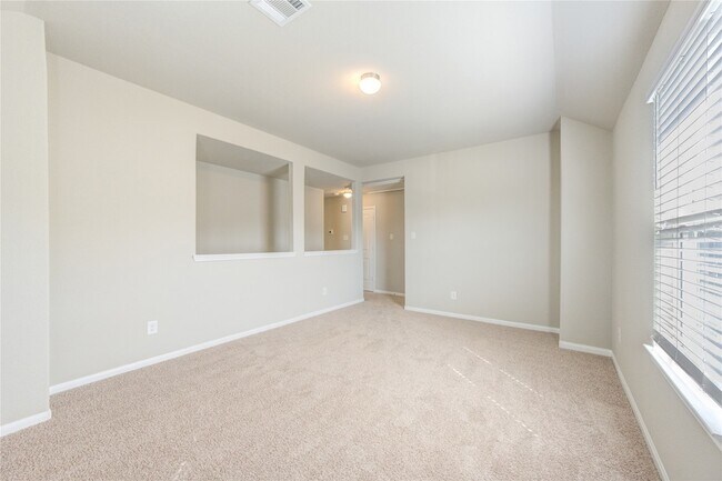 Building Photo - 2534 Sturgeon Wy