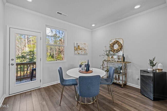 Building Photo - 2550 Laurel Valley Way
