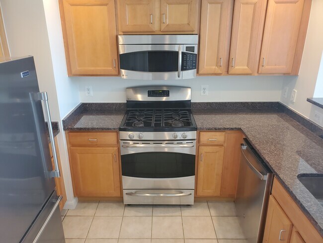 Building Photo - 4480 Market Commons Dr
