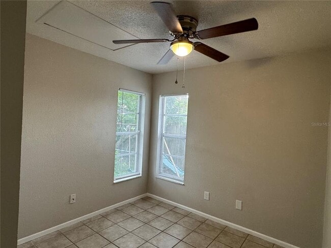 Building Photo - 5644 Silver Spur Dr