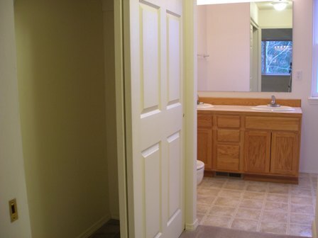 Building Photo - Relax in this Beautiful 3 Bedroom 2.5 Bath...